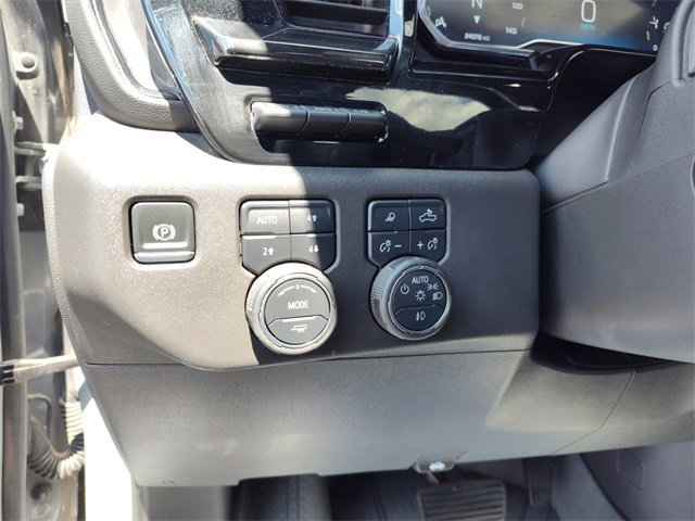 Used 2025 Chevrolet Silverado 1500 ZR2 w/ Technology Package image 26