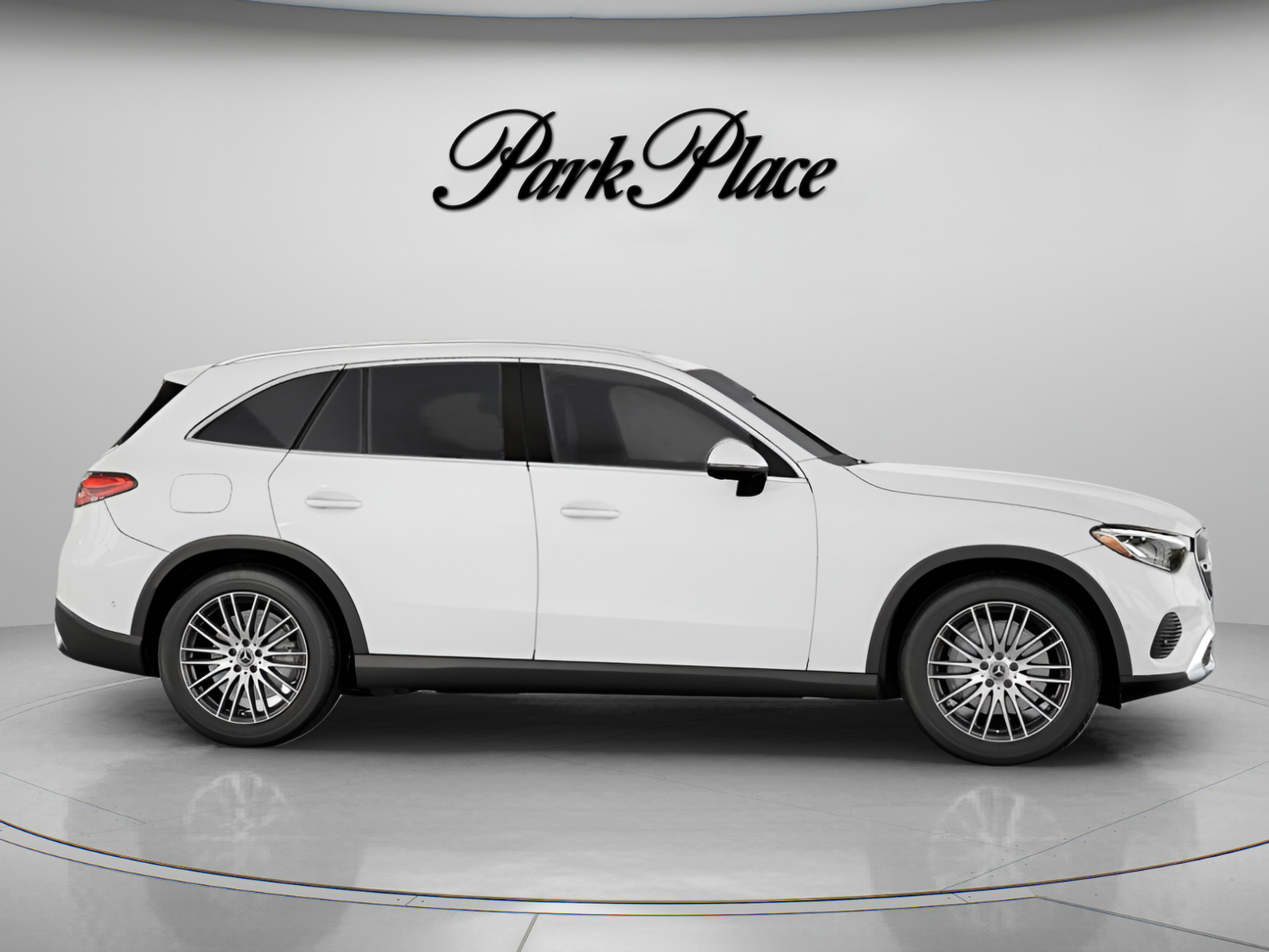 Used 2026 Mercedes-Benz GLC 300 image 29