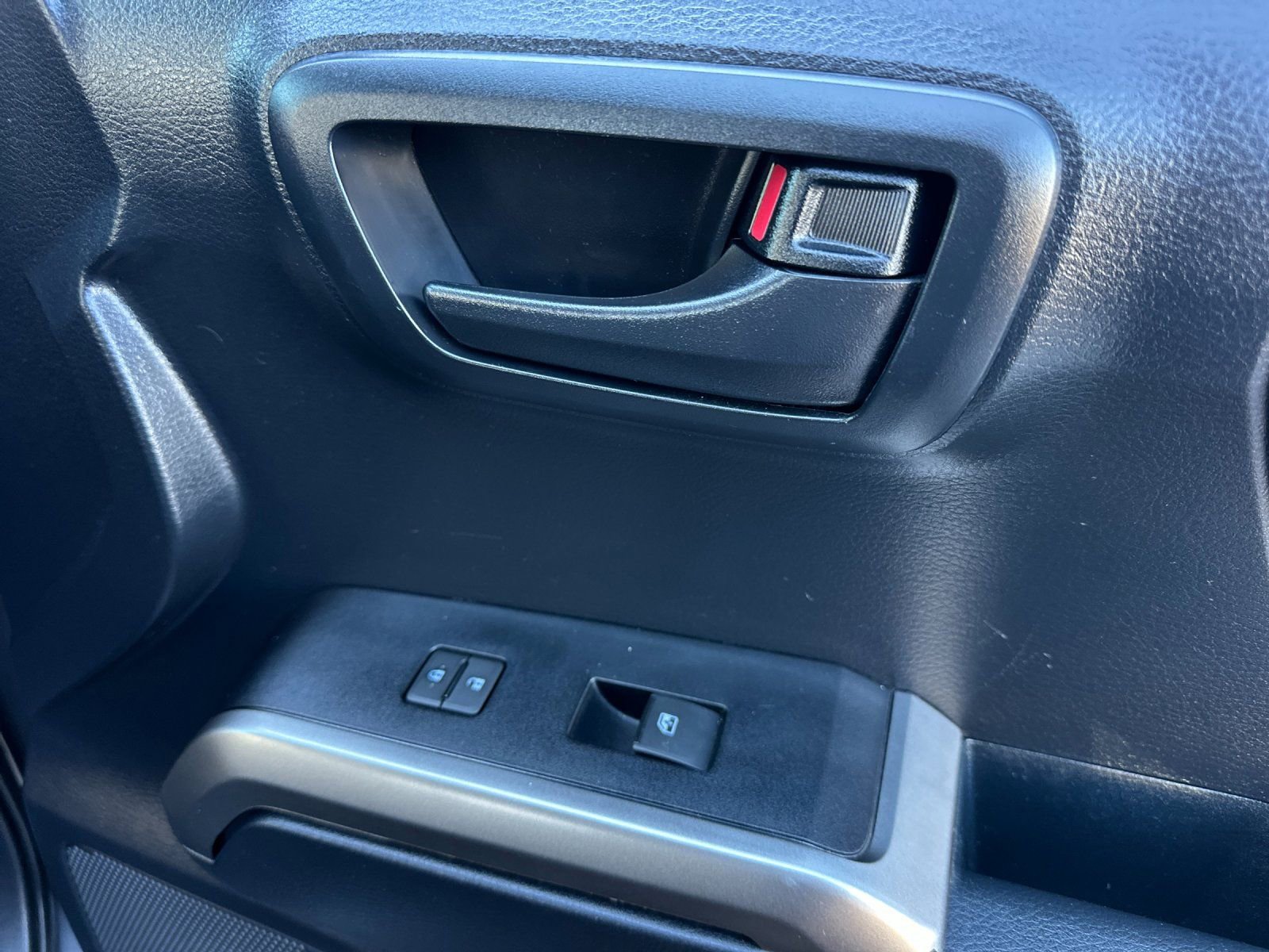 Used 2019 Toyota Tacoma SR5 image 17