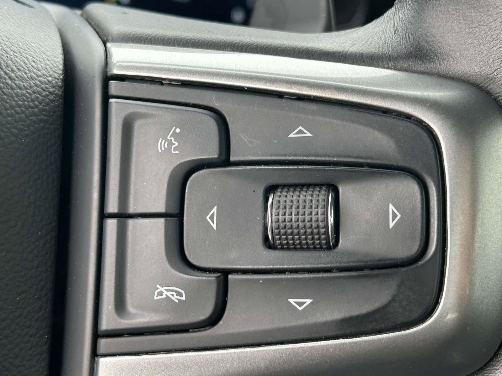 Used 2022 Chevrolet Silverado 1500 RST image 21