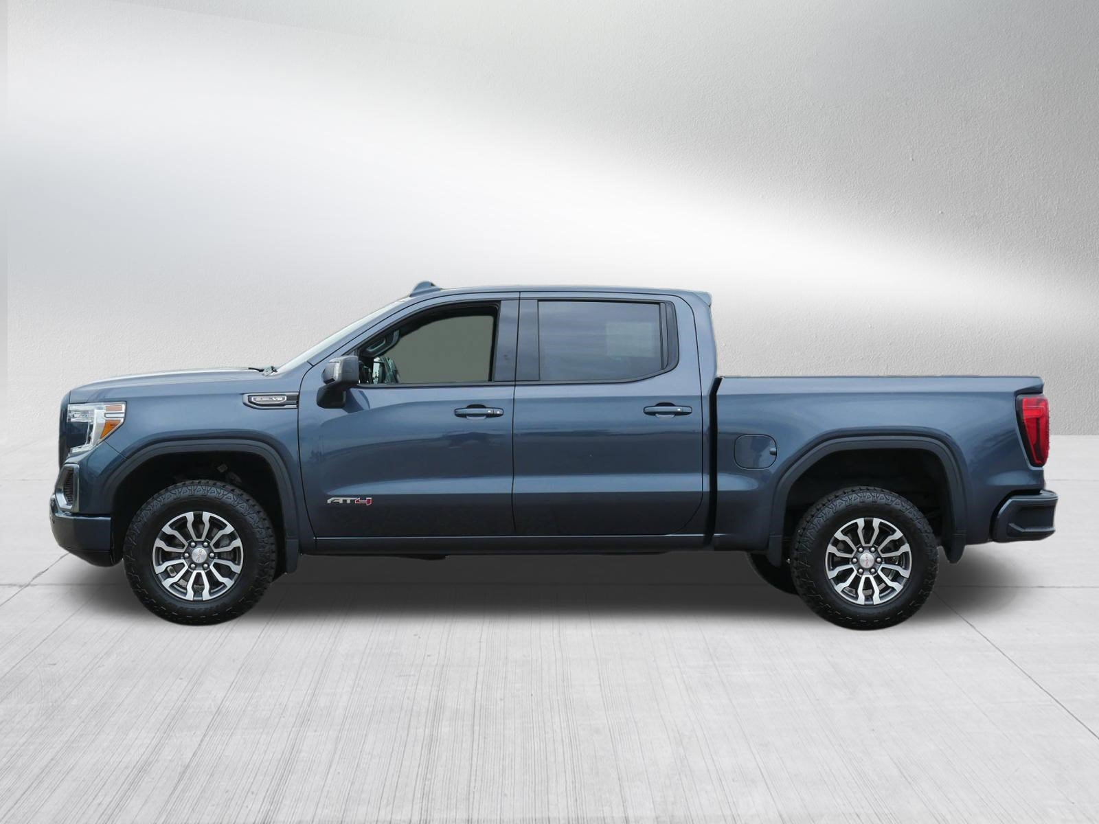 Used 2021 GMC Sierra 1500 AT4 w/ AT4 Value Package AWD/4WD image 4