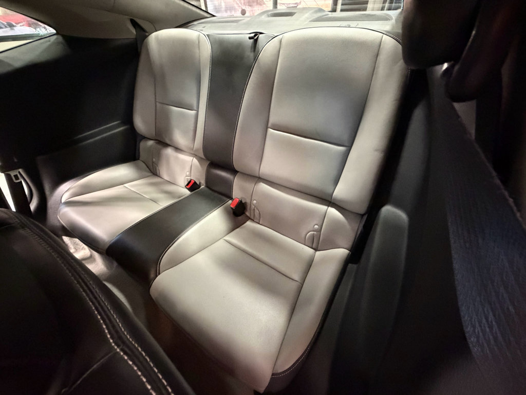 Used 2010 Chevrolet Camaro SS w/ RS Package image 6