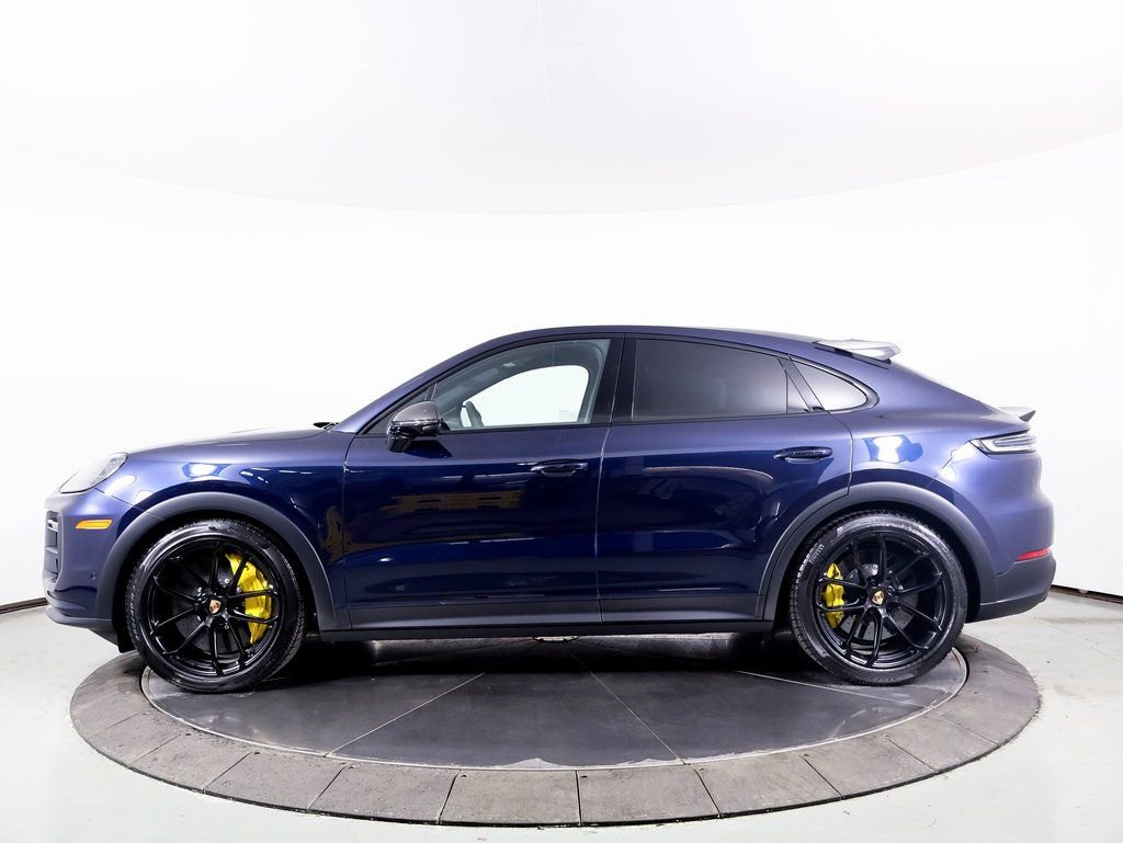 New 2025 Porsche Cayenne Turbo GT image 2