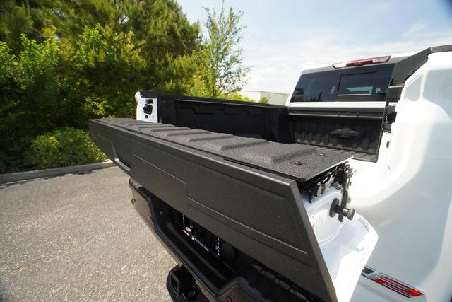 Used 2026 Chevrolet Silverado 2500 ZR2 AWD/4WD image 11
