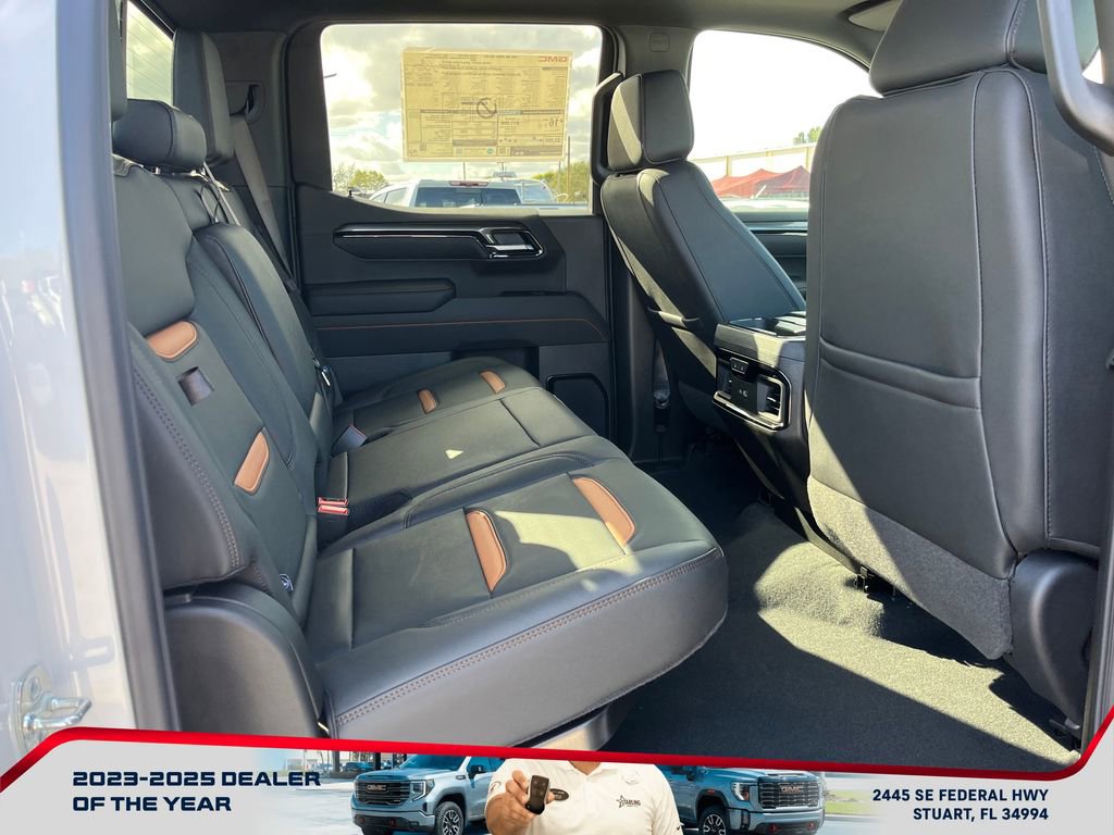 New 2026 GMC Sierra 1500 AT4 w/ AT4 Premium Package AWD/4WD image 17