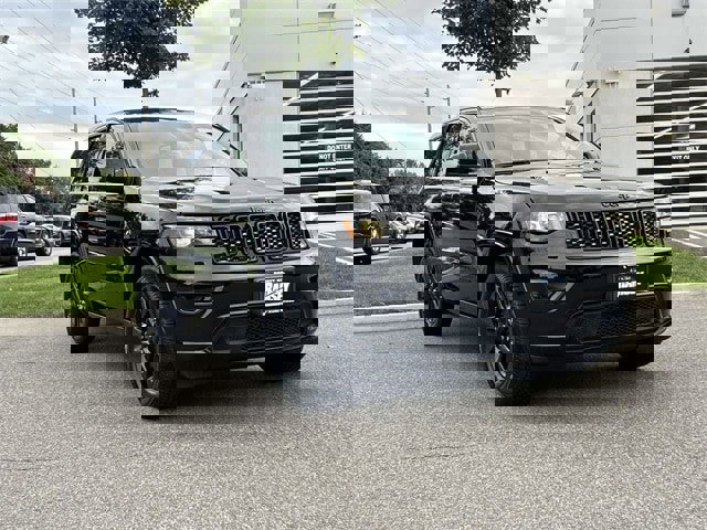Used 2018 Jeep Grand Cherokee Altitude