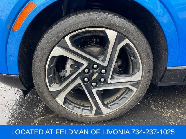 Used 2024 Chevrolet Equinox EV LT w/ Active Safety Package 3 image 5