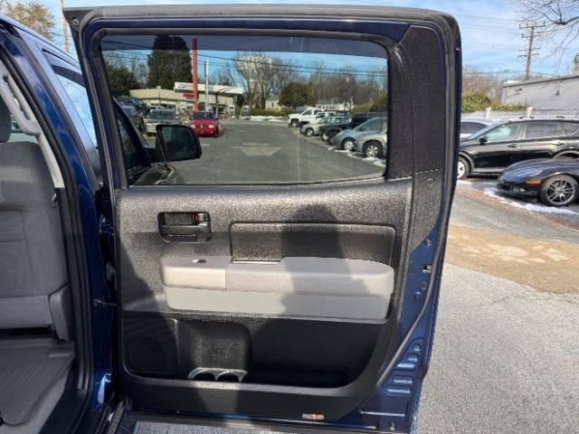 Used 2008 Toyota Tundra 4x4 CrewMax image 5