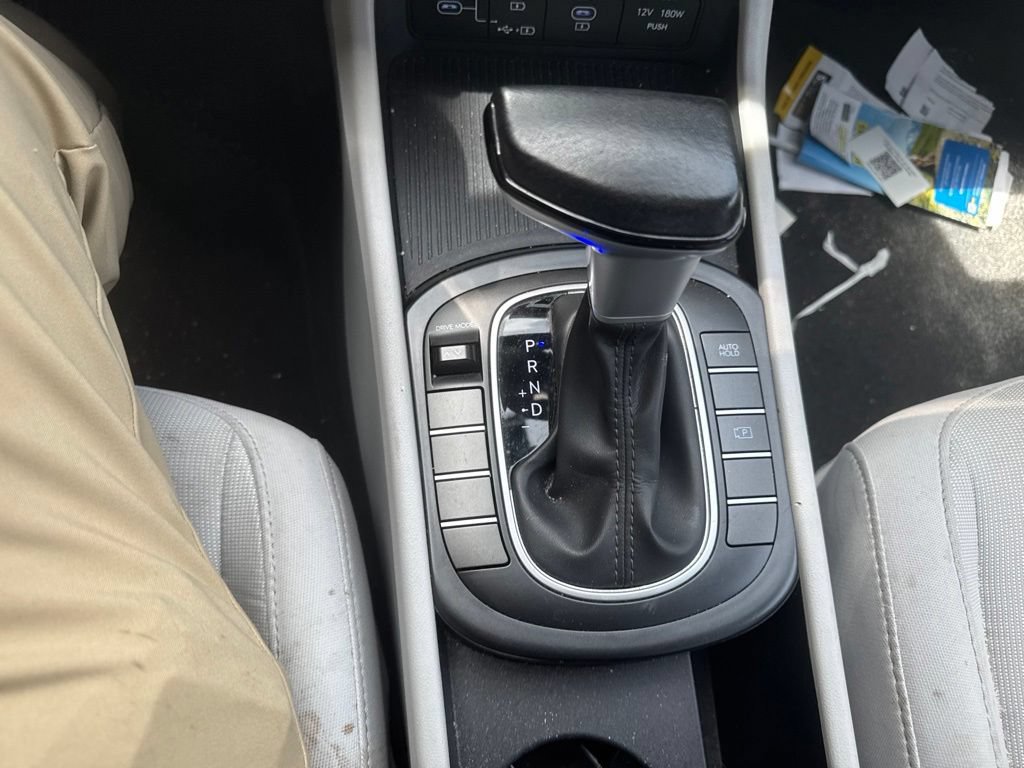 Used 2025 Hyundai Kona SEL FWD image 35