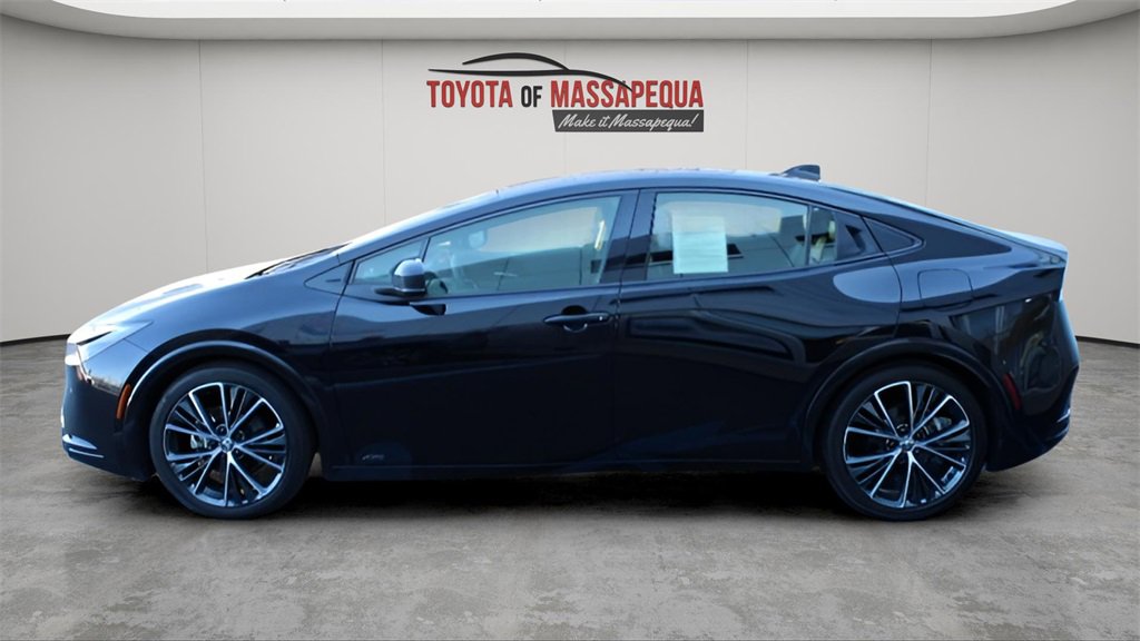 Certified 2023 Toyota Prius XLE image 2