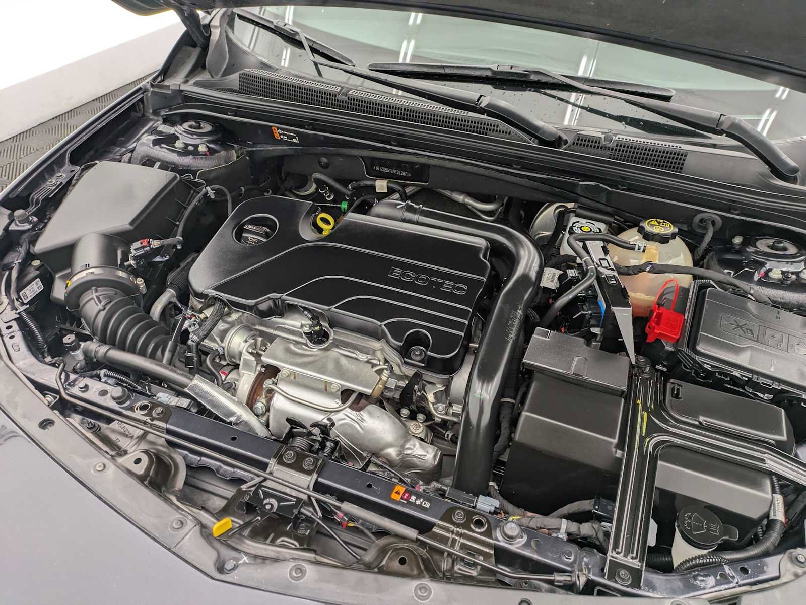 Used 2022 Chevrolet Malibu LT FWD image 15