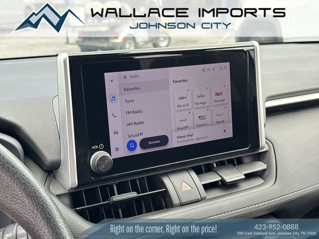 Used 2023 Toyota RAV4 XLE AWD/4WD image 23