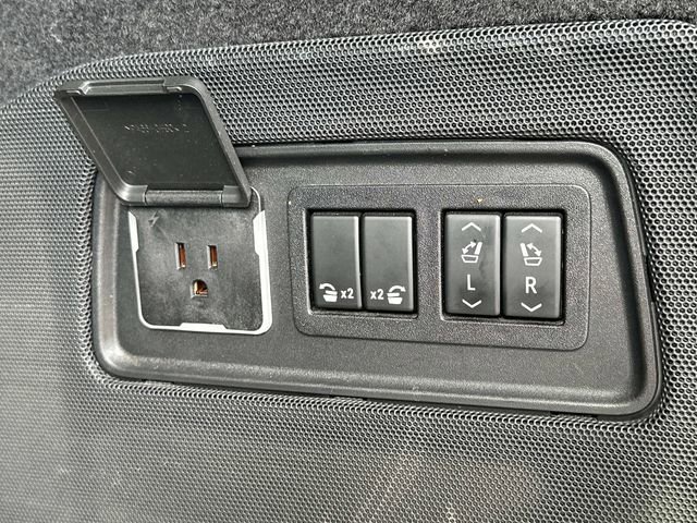 Used 2021 Cadillac Escalade ESV Premium Luxury image 20