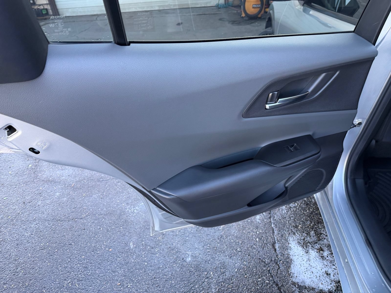 Used 2023 Toyota Prius XLE FWD image 26