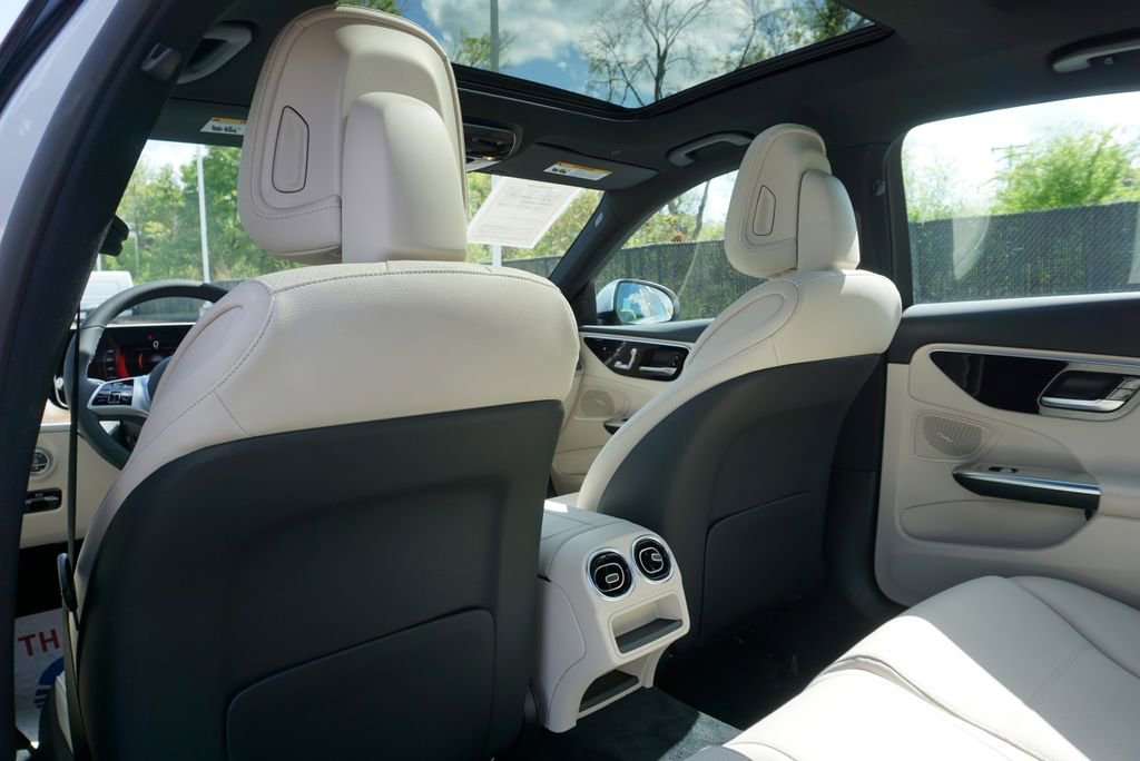 Certified 2025 Mercedes-Benz C 300 4MATIC Sedan image 20