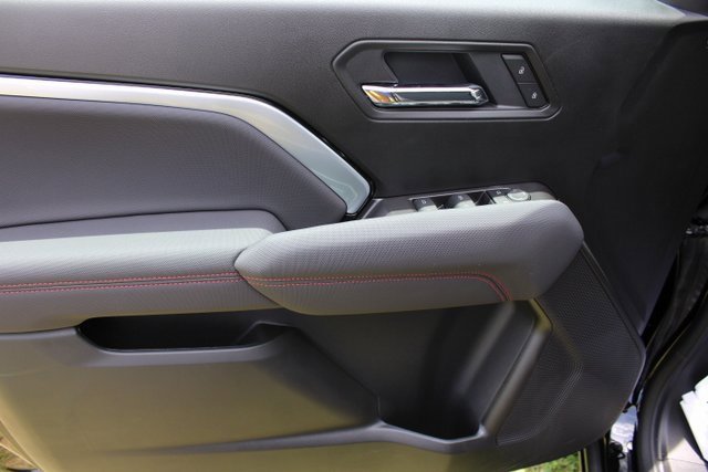 New 2025 Chevrolet Colorado Z71 w/ Technology Package image 8