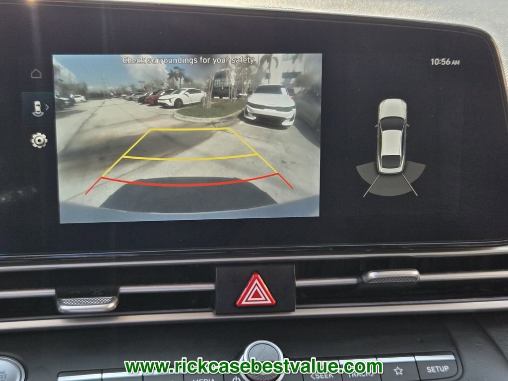 Used 2023 Hyundai Elantra Limited image 24