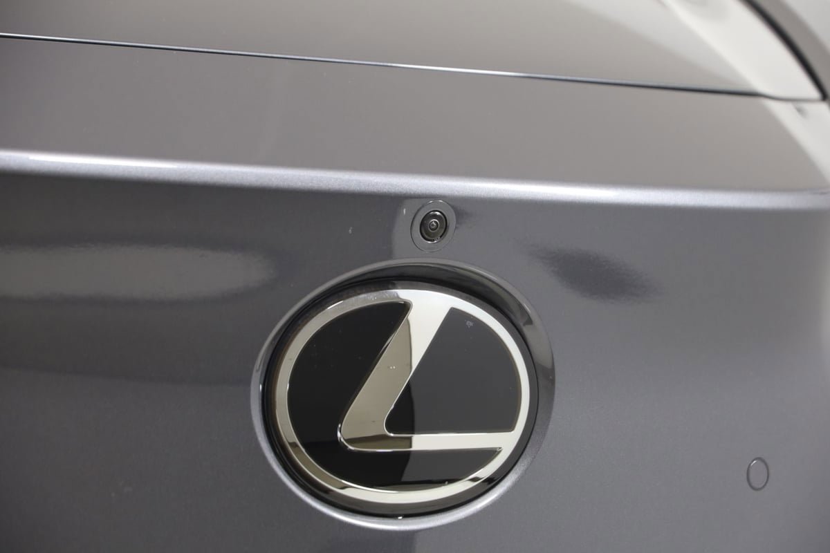 Used 2024 Lexus RZ 450e Premium w/ Technology Package AWD/4WD image 16