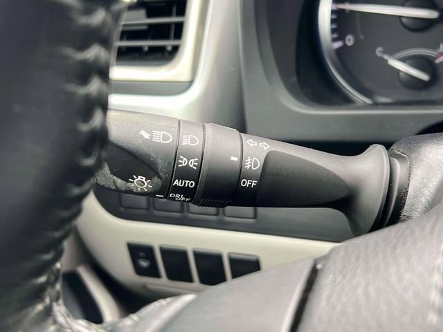 Used 2019 Toyota Highlander XLE AWD/4WD image 19