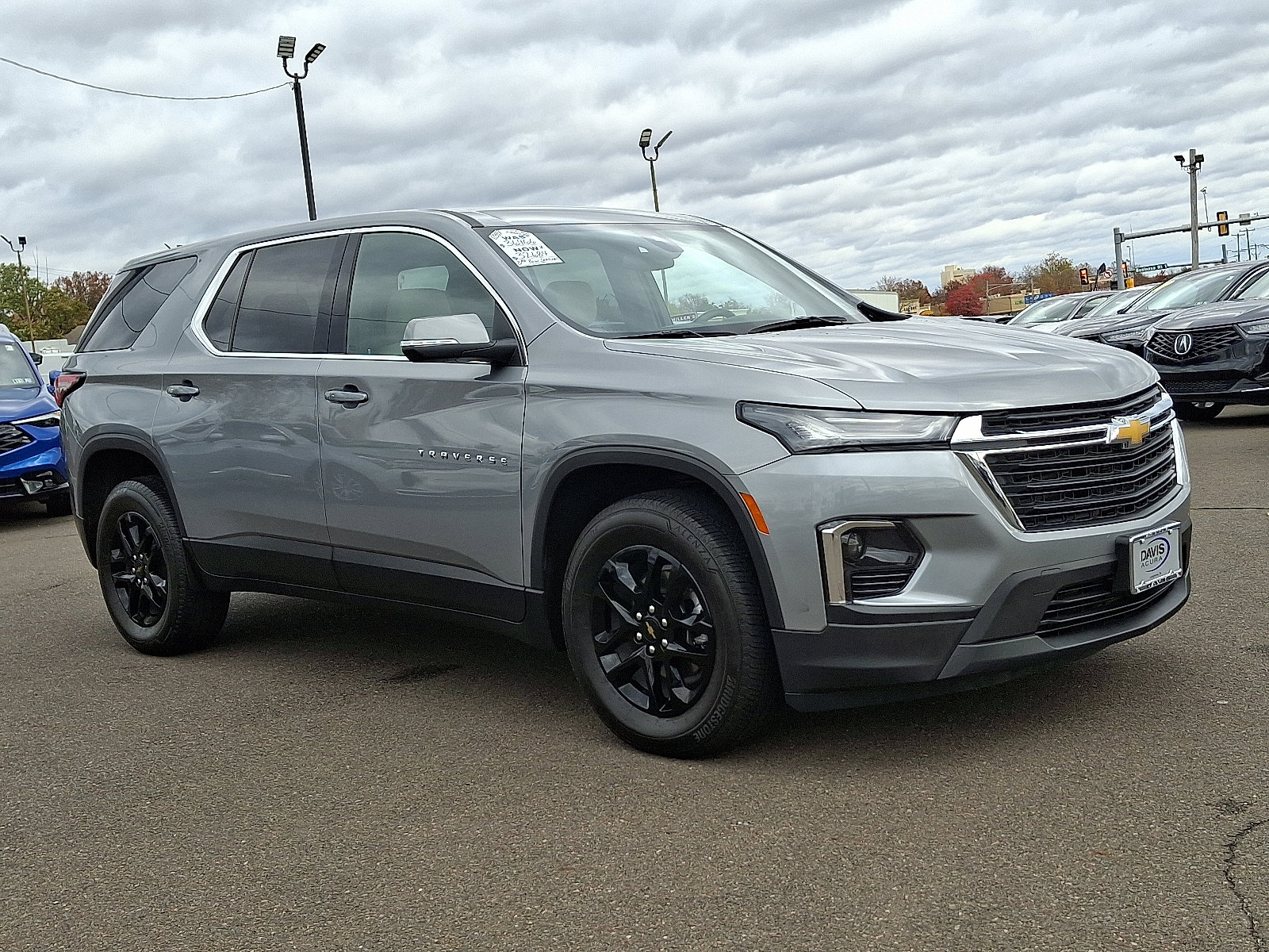 Used 2024 Chevrolet Traverse LS w/ Safety Package image 3