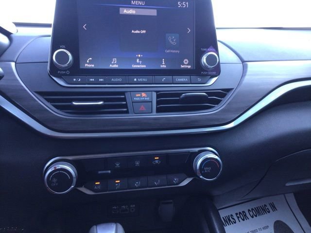 Used 2025 Nissan Altima 2.5 SV FWD image 15