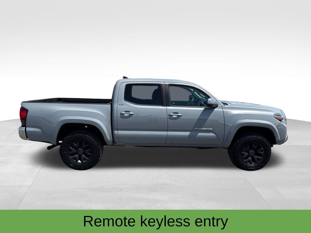 Used 2019 Toyota Tacoma SR5 AWD/4WD image 9