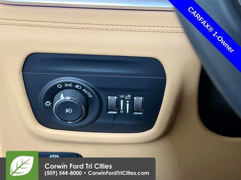 Used 2023 Jeep Grand Cherokee Summit image 20