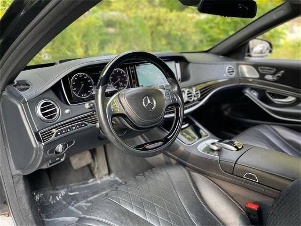 Used 2017 Mercedes-Benz Maybach S 550 4MATIC image 22