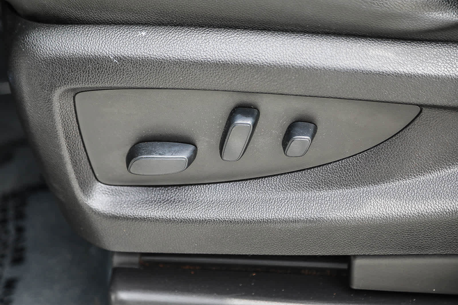 Used 2020 GMC Yukon XL SLT image 19