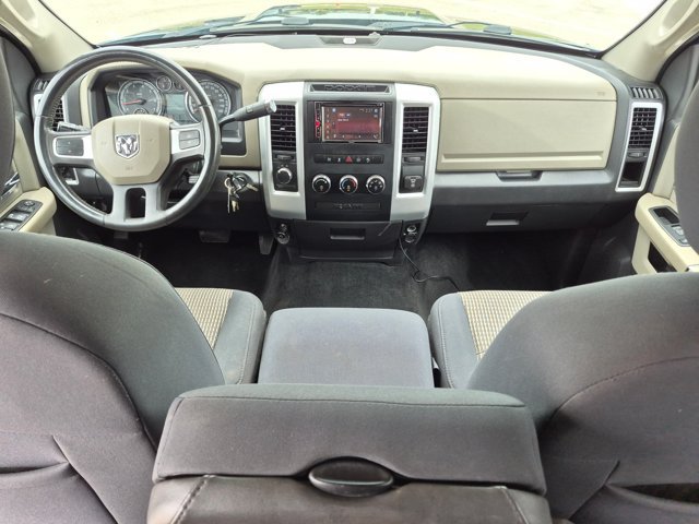 Used 2011 RAM 1500 Classic SLT w/ Luxury Group AWD/4WD image 18