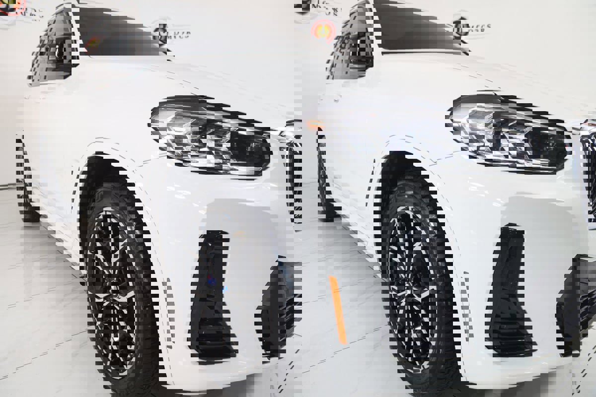 Used 2023 BMW X3 M40i image 55