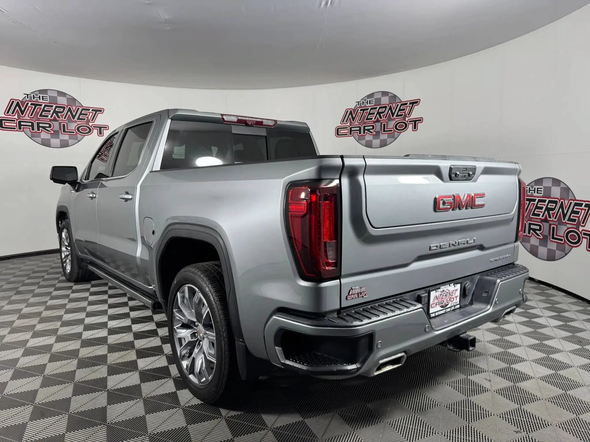 Used 2024 GMC Sierra 1500 Denali w/ Denali Reserve Package AWD/4WD image 5