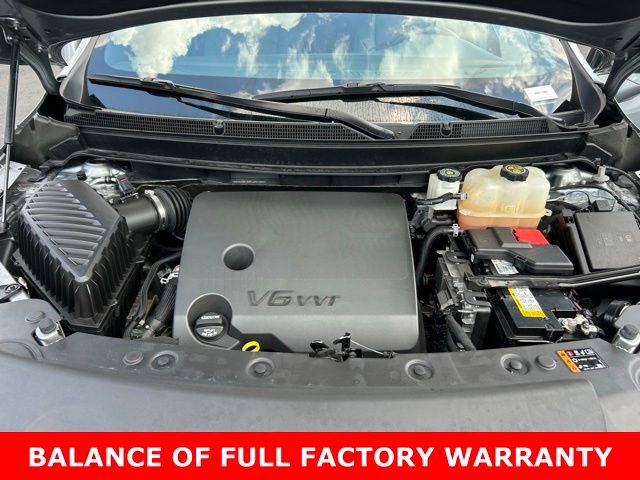 Used 2023 Buick Enclave Essence w/ Sport Touring Edition FWD image 11