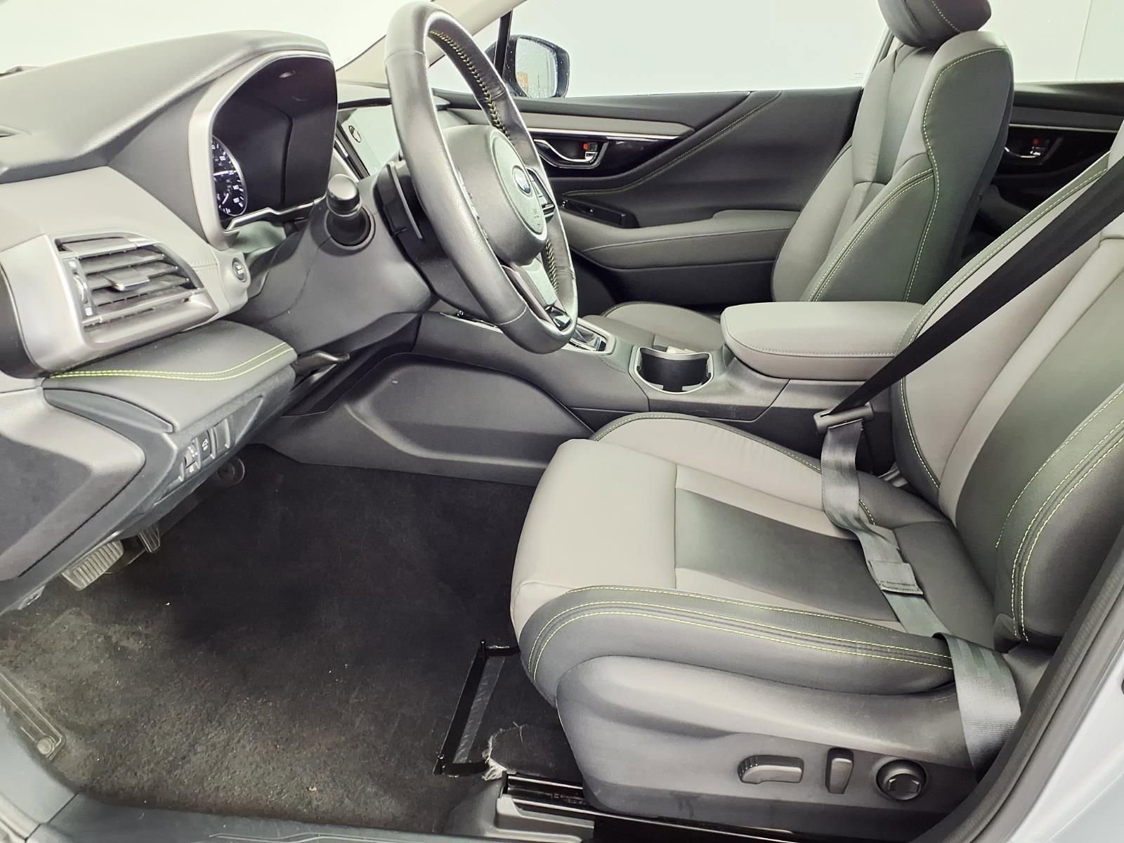 Used 2024 Subaru Outback Onyx Edition AWD/4WD image 12