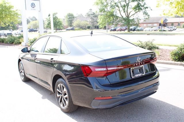 Used 2025 Volkswagen Jetta S FWD image 6