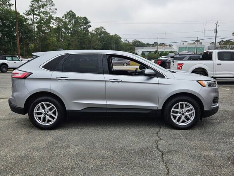 Used 2023 Ford Edge SEL image 16