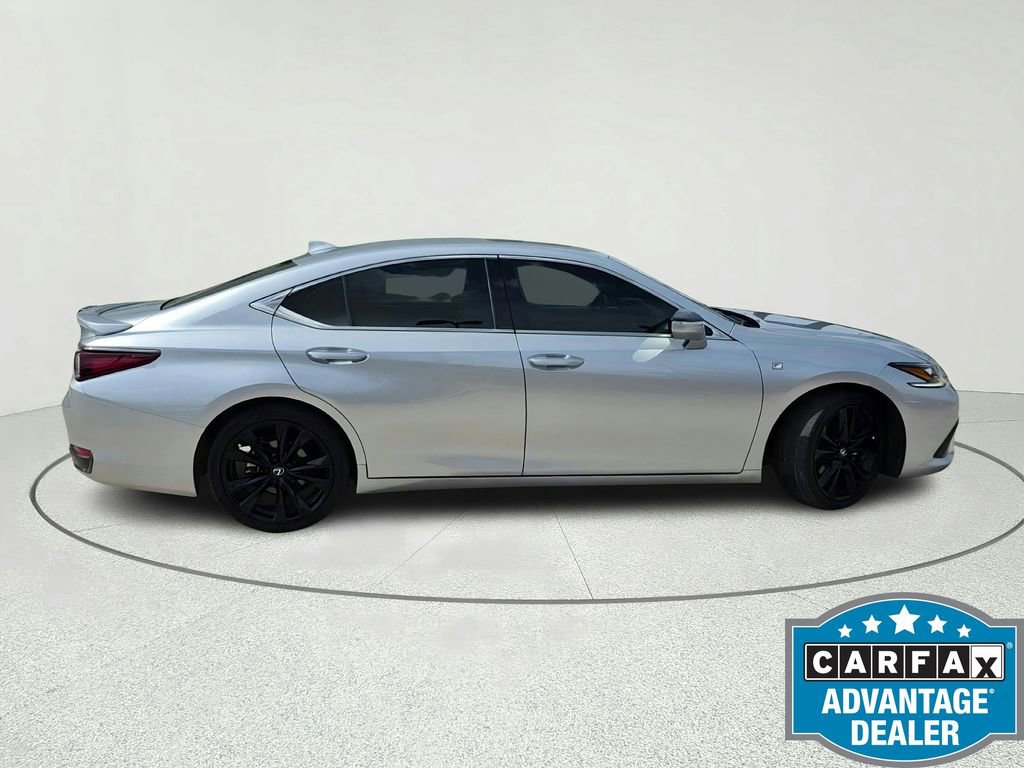Used 2022 Lexus ES 300h F Sport FWD image 2