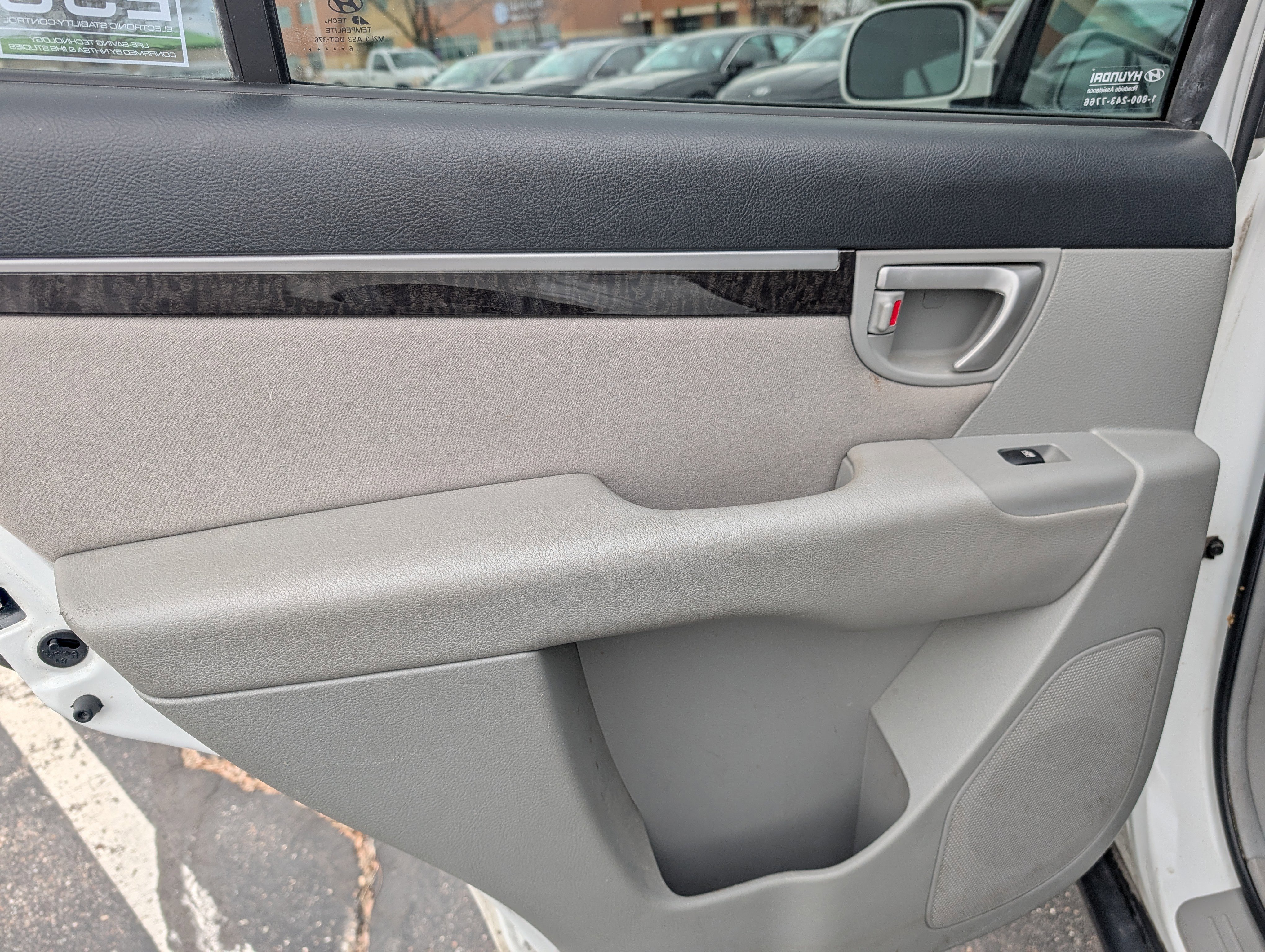 Used 2007 Hyundai Santa Fe 2WD image 13