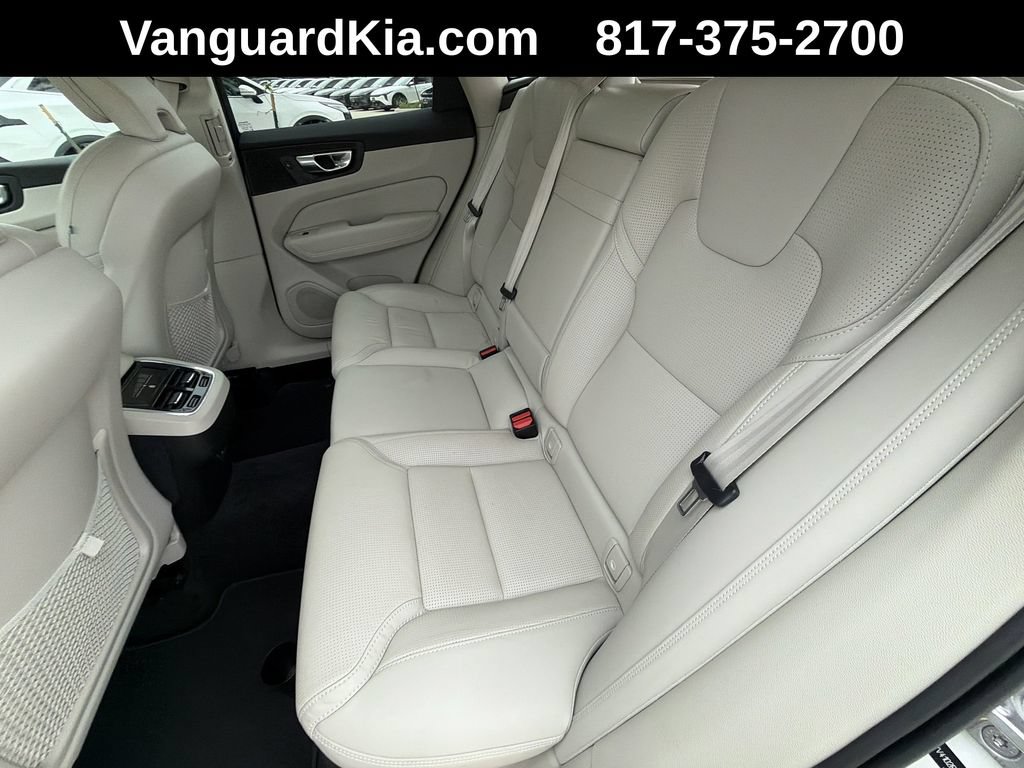 Used 2021 Volvo XC60 T5 Inscription w/ Advanced Package AWD/4WD image 27