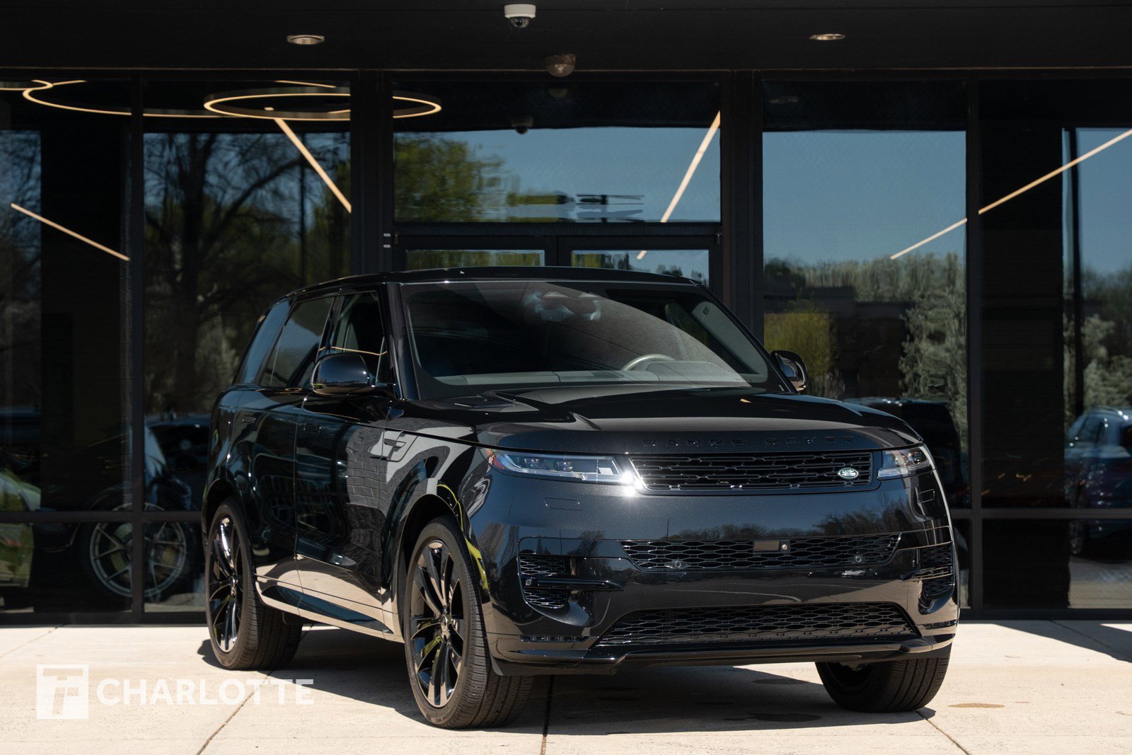 Used 2025 Land Rover Range Rover Sport Dynamic SE video 1