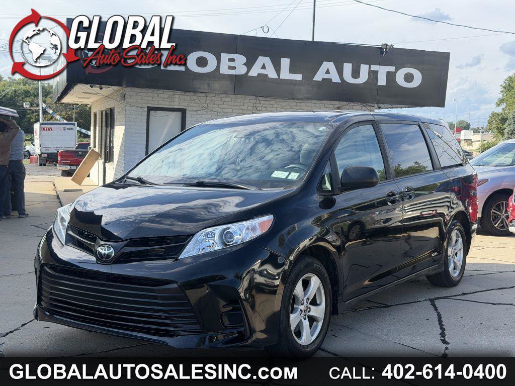 Used 2020 Toyota Sienna L FWD image 1