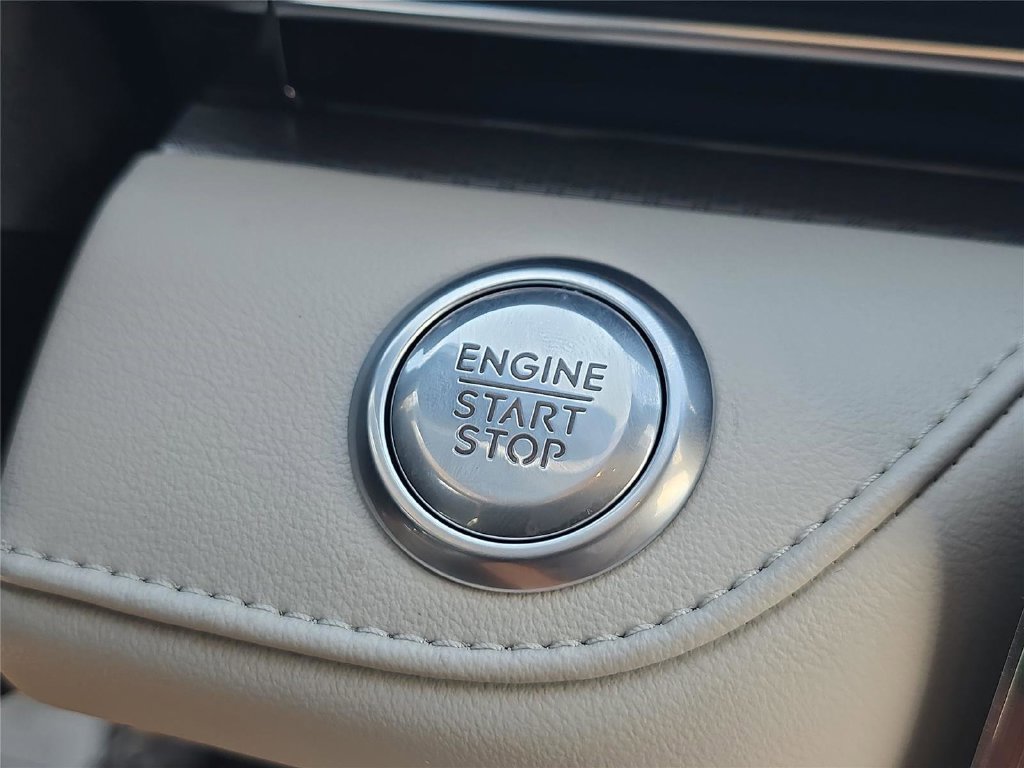 New 2026 Lincoln Nautilus Premier w/ Jet Appearance Package AWD/4WD image 20
