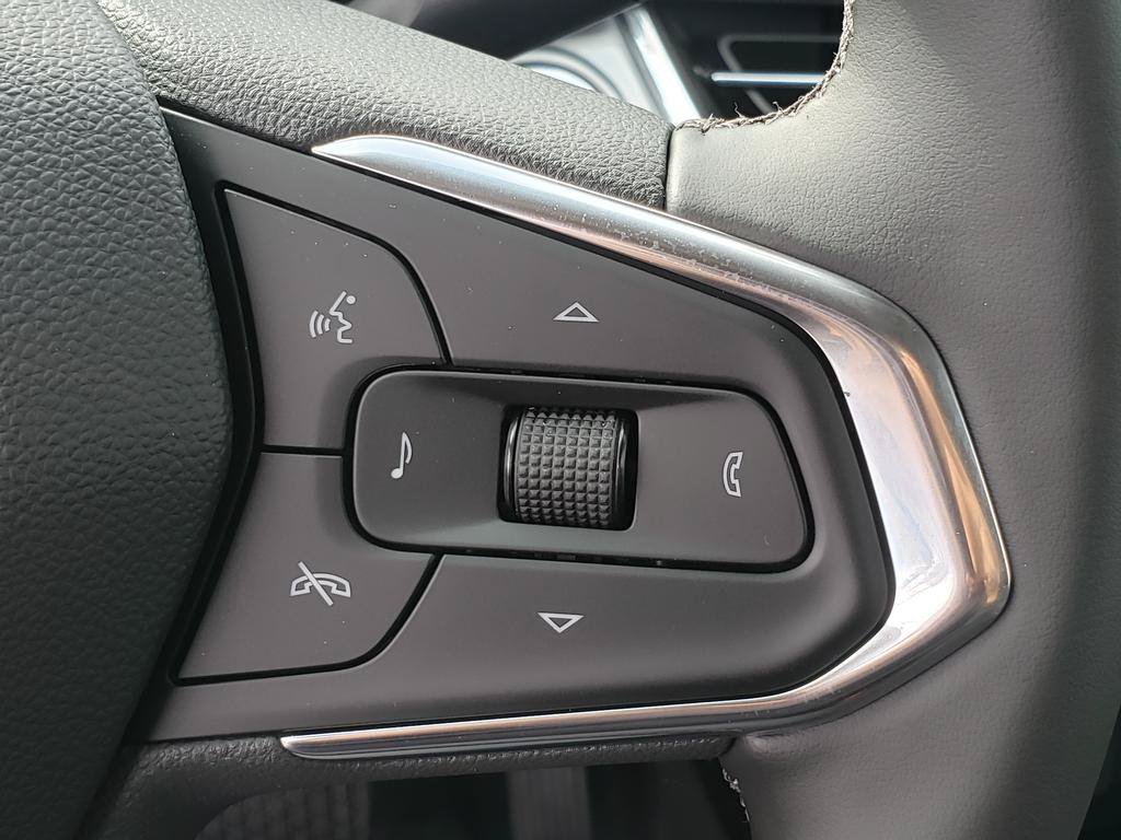 New 2026 Chevrolet Trax LT w/ Sunroof Package FWD image 29