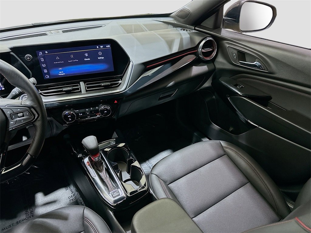 Used 2025 Chevrolet Trax RS w/ Driver Confidence Package image 22