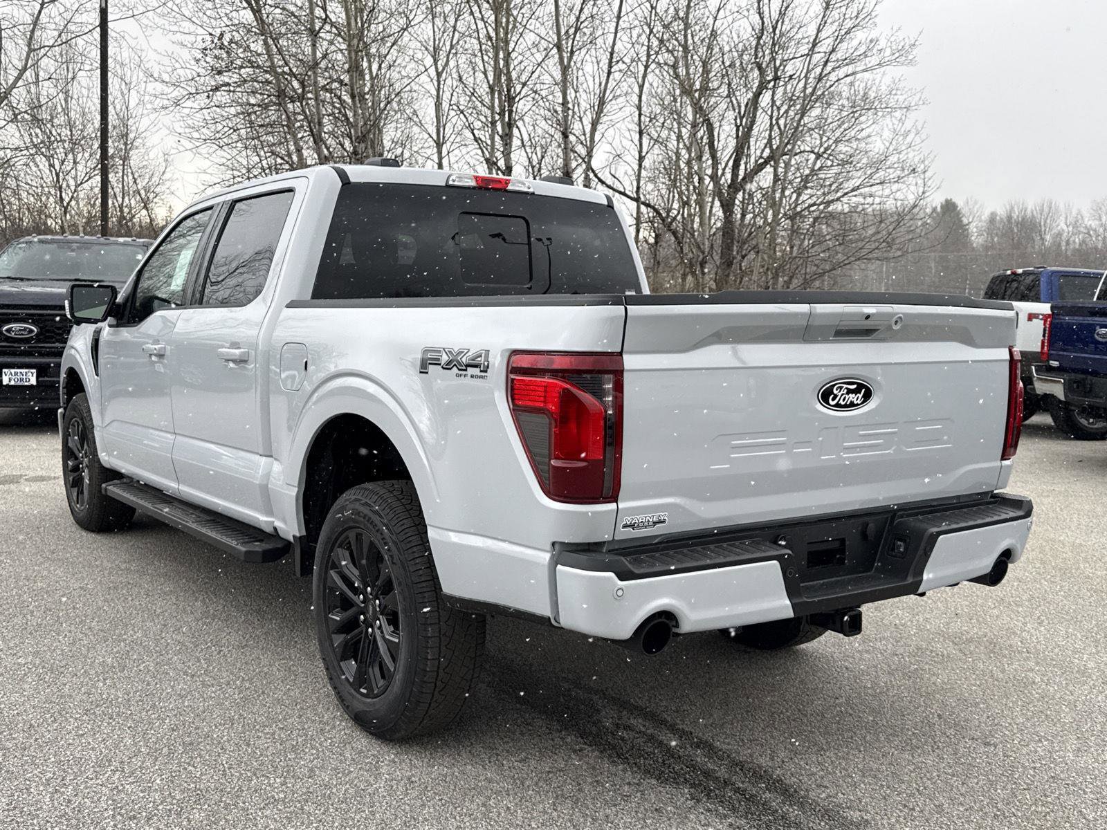 New 2025 Ford F150 XLT w/ Equipment Group 302A MID image 8