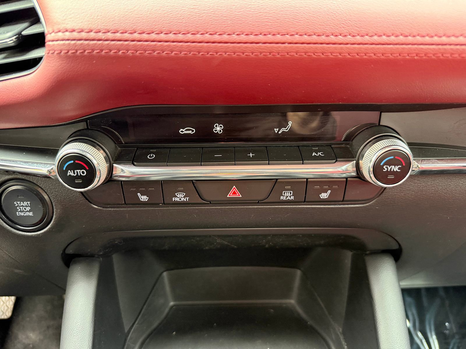 Used 2022 MAZDA MAZDA3 s image 25