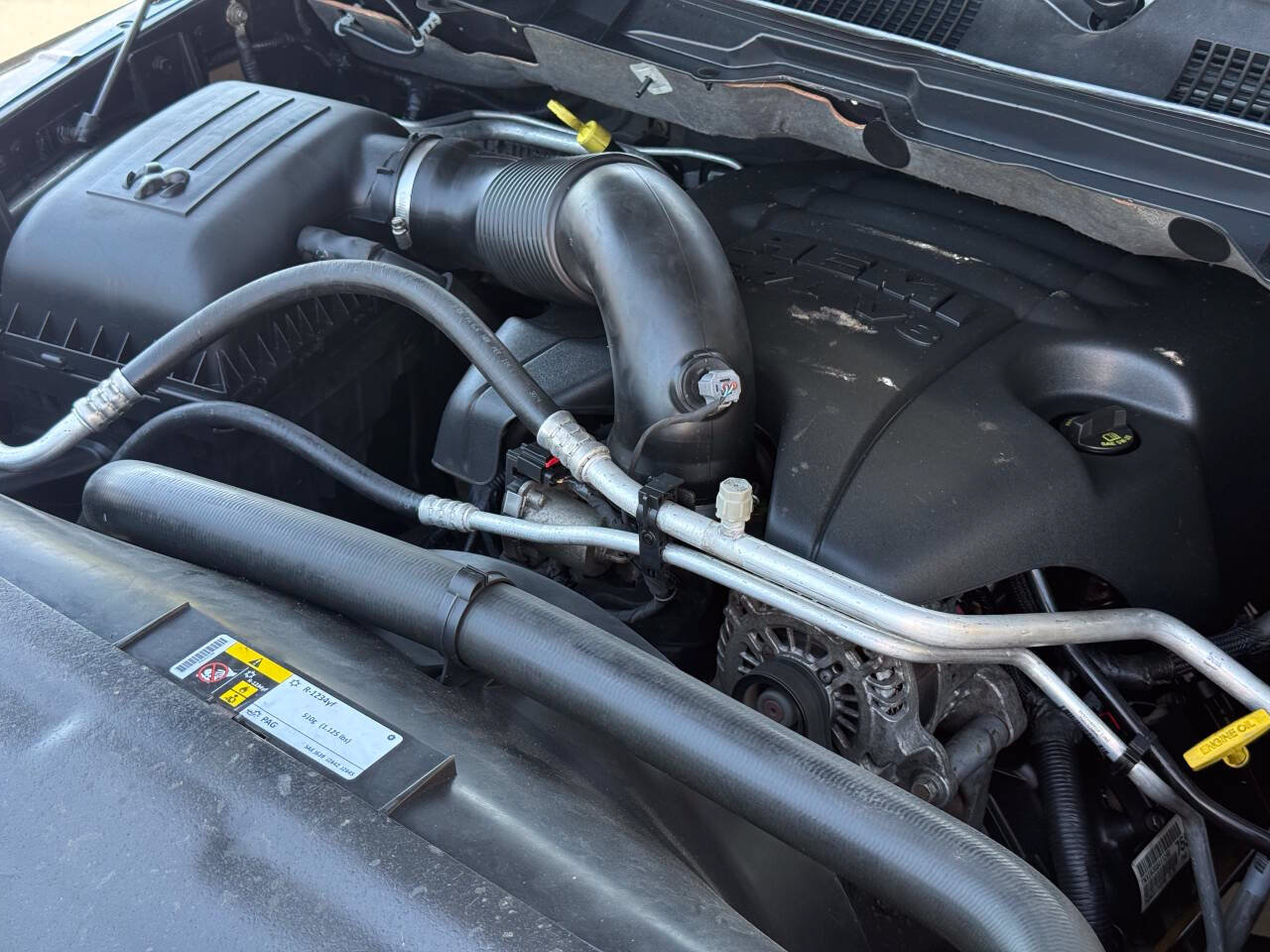 Used 2015 RAM 1500 ST w/ SXT Appearance Group RWD image 9