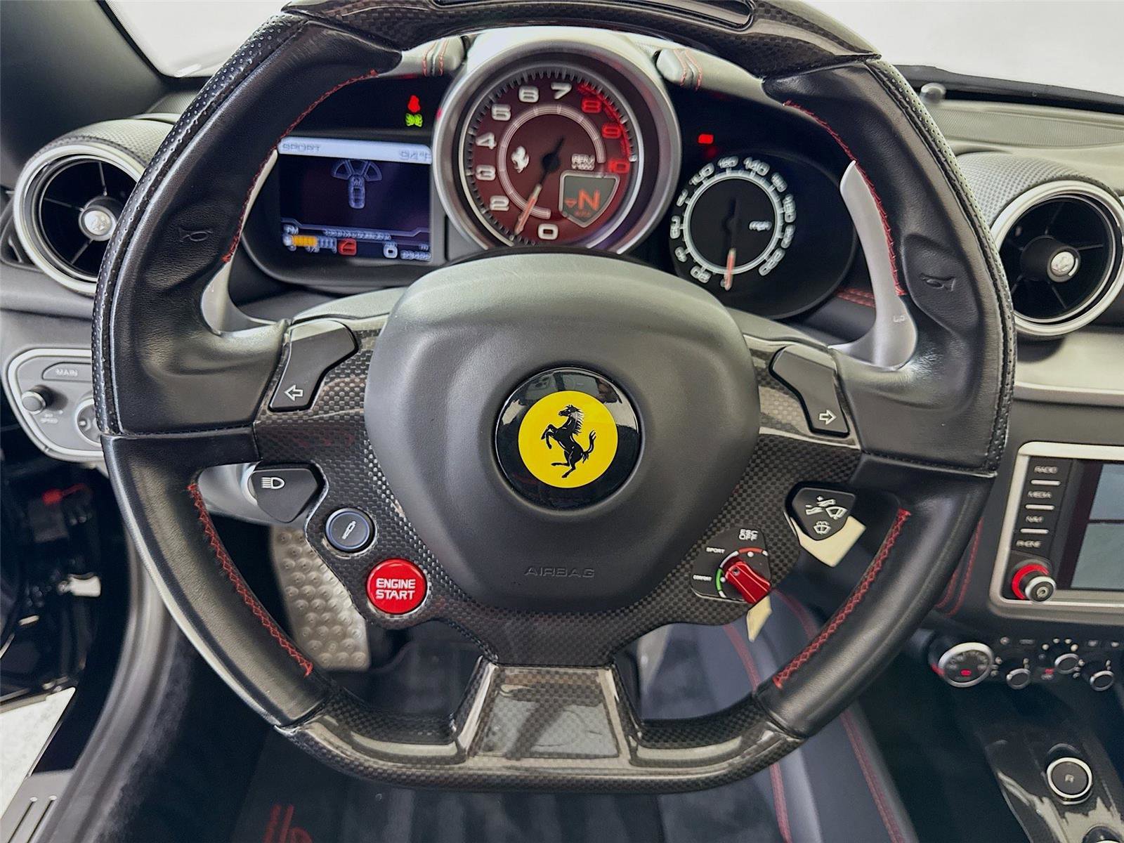 Used 2018 Ferrari California T image 26