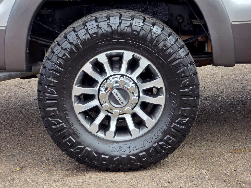 Used 2014 Ford F250 Lariat w/ Chrome Package AWD/4WD image 29