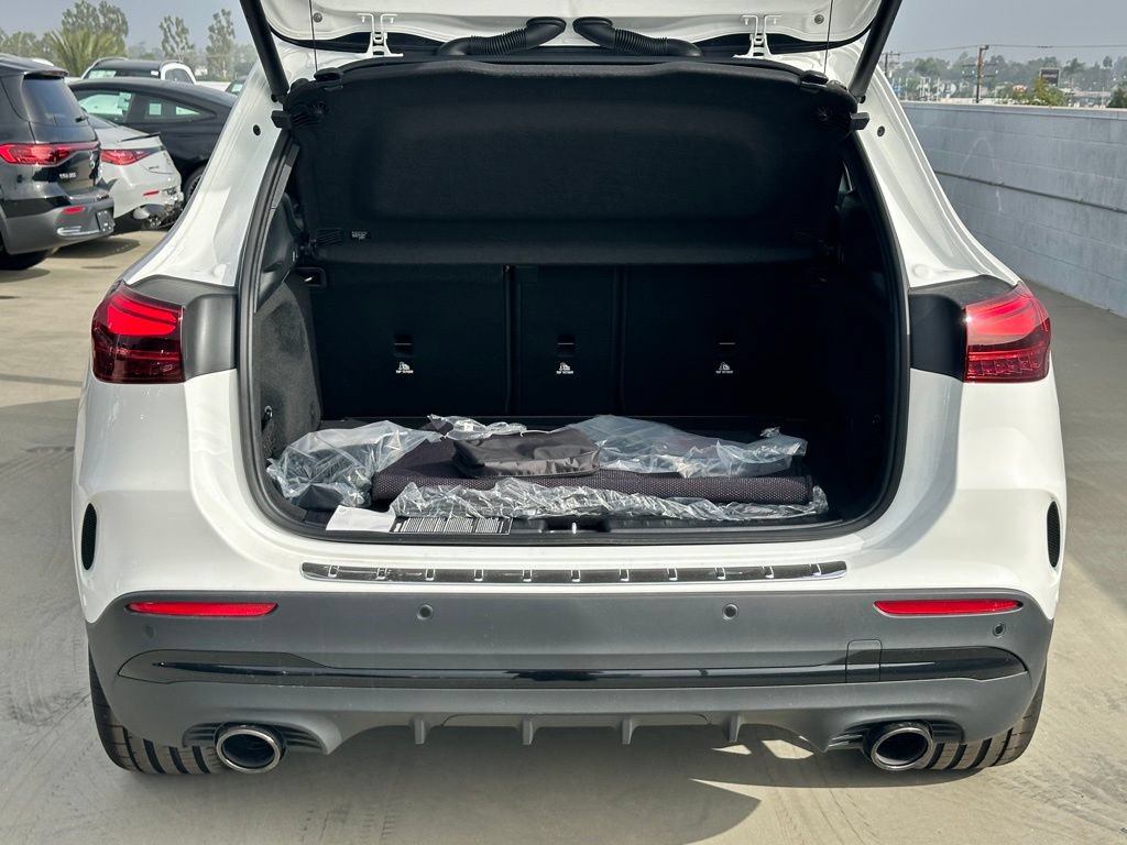 New 2025 Mercedes-Benz GLA 35 AMG 4MATIC image 14